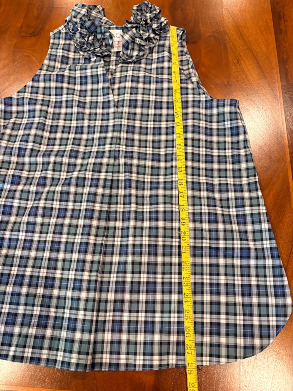 Ladies Plaid Ruffle Collar Sleeveless top - Blue & White, size L - Picture 5 of 5